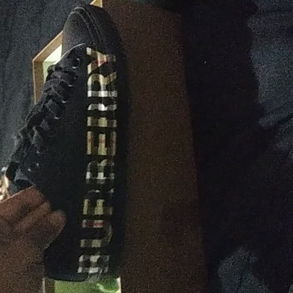 COPY - Burberry shoes - Picture 3 of 4